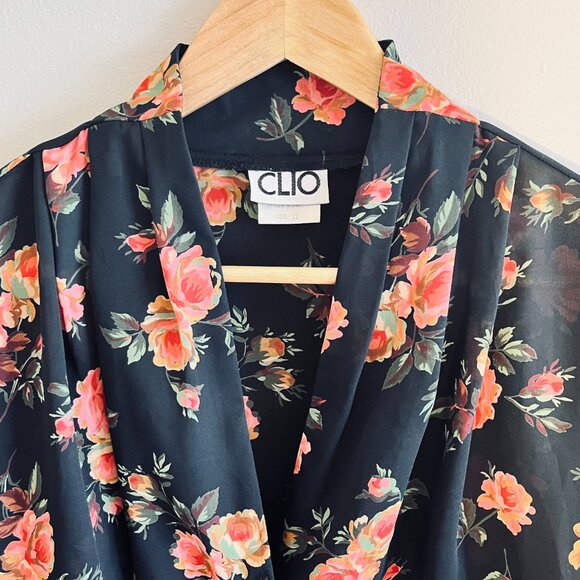 Floral Pattern Blouse - Picture 3 of 3